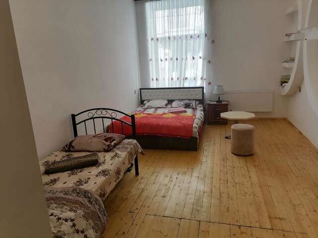 Хостелы Crystal Palace Hostel Баку-26