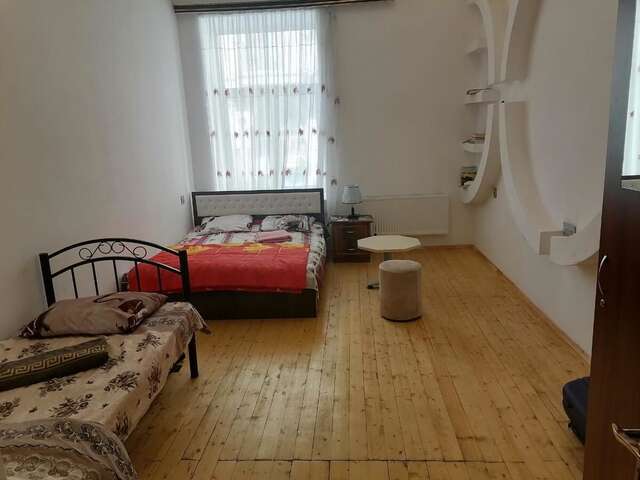 Хостелы Crystal Palace Hostel Баку-27