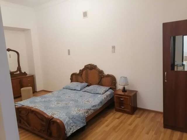 Хостелы Crystal Palace Hostel Баку-36