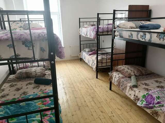 Хостелы Crystal Palace Hostel Баку-8