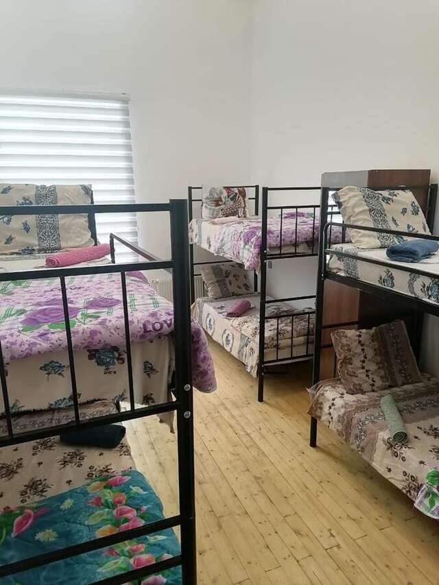 Хостелы Crystal Palace Hostel Баку-11